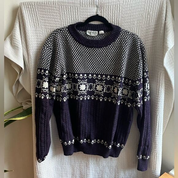 Vintage Rob Winter Men’s XL Purple and White Patterned Sweater Oversized Cozy - Picture 1 of 3